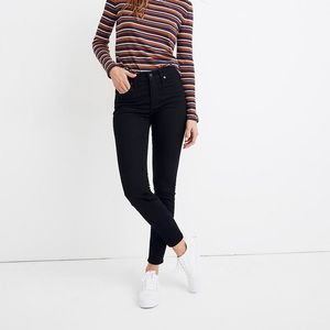 9" HIGH-RISE SKINNY JEANS IN BLACK FROST